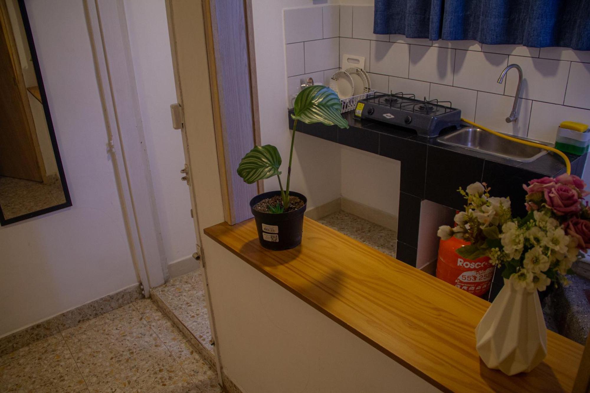 La Familia - Manila Hostal Medellín