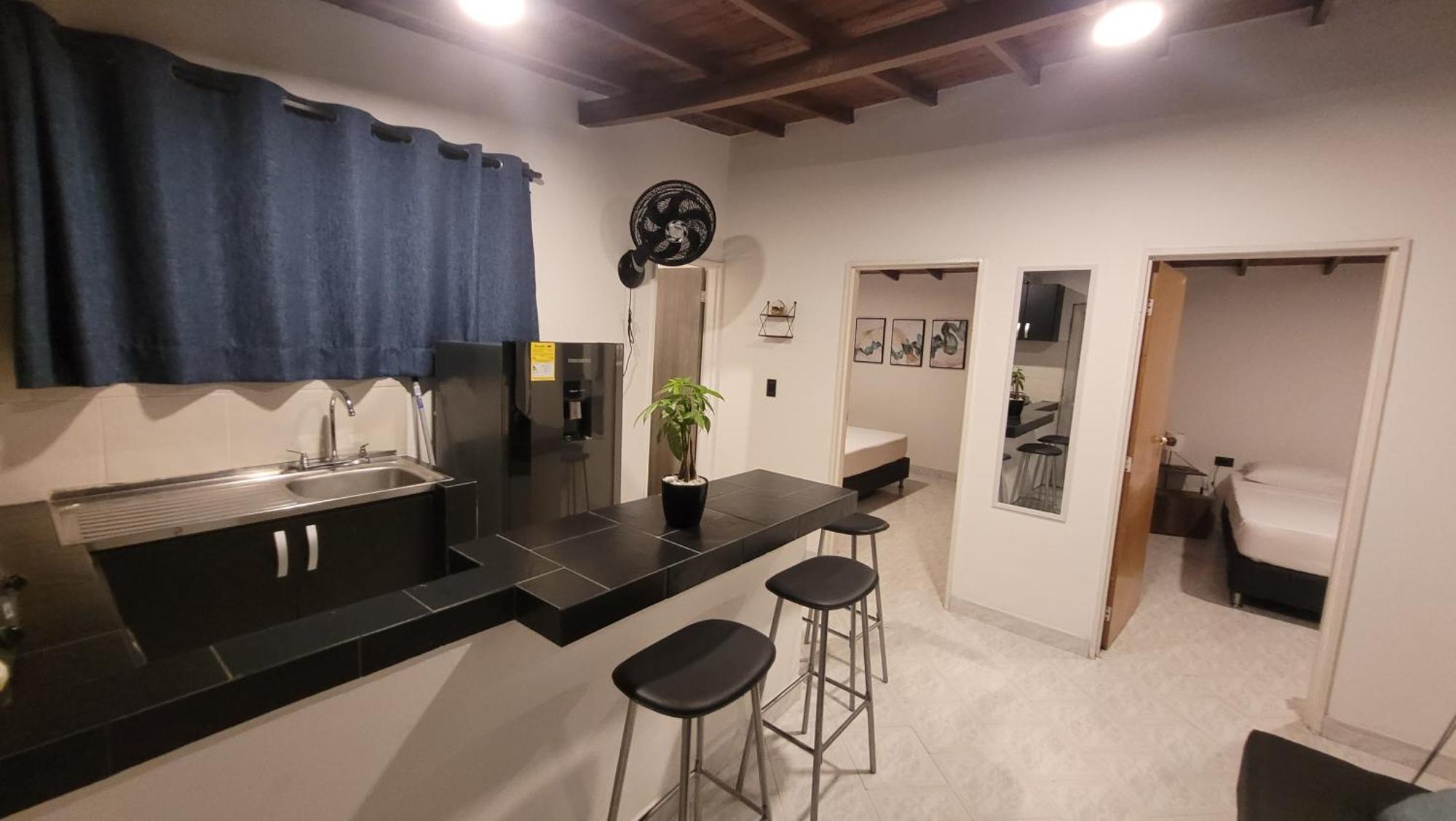 Hostel La Familia - Manila Medellín
