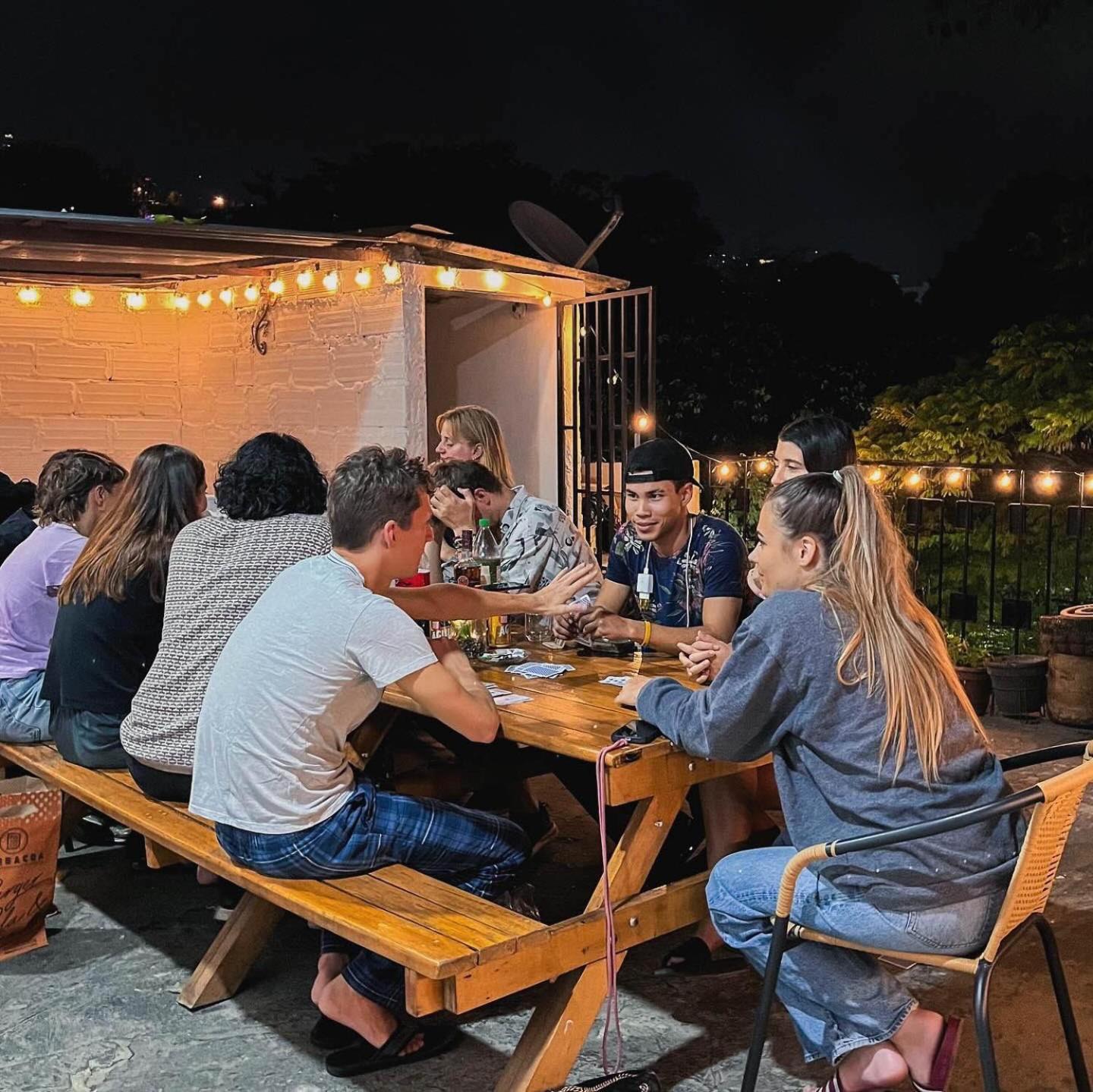 La Familia - Manila Hostel Medellín